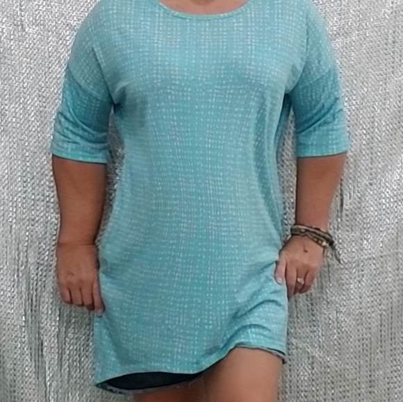 **PRICE DROP!!** LulaRoe Irma - Size L - Picture 7 of 8